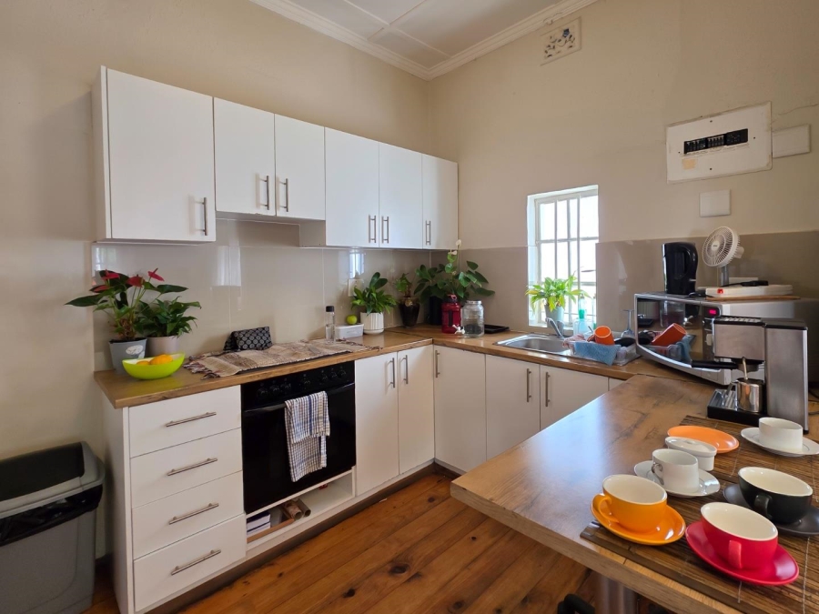 2 Bedroom Property for Sale in Sea Point Western Cape